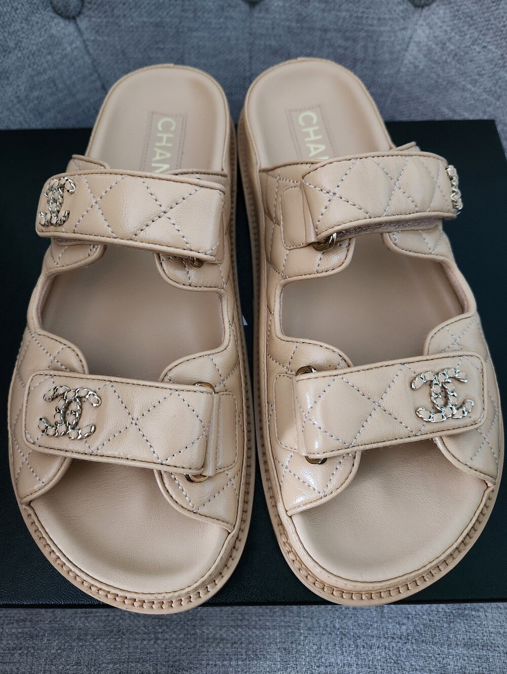 Authentic CHANEL Dad slide sandal Size 37.5 EU  BEIGE Mules Lambskin - Picture 13 of 16